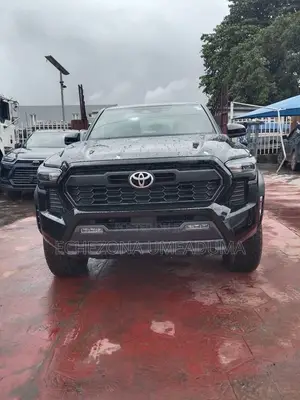 Toyota Tacoma TRD Sport Double Cab 6.1 ft. SB 2025 Black