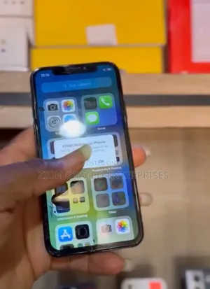 Apple iPhone X 64 GB Black