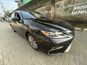 Lexus ES 2017 Black
