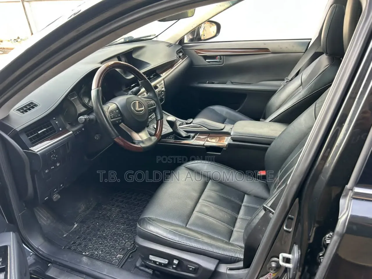 Lexus ES 2017 Black