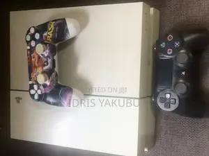 PS4 Play Station 4 Sony