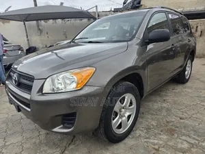 Toyota RAV4 2010 Brown