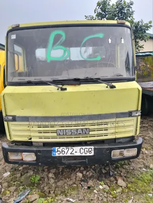 Nissan Cabstar 2001 Green