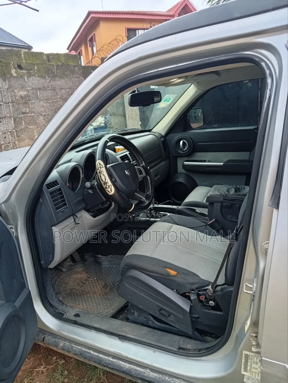 Dodge Nitro 2012 Silver