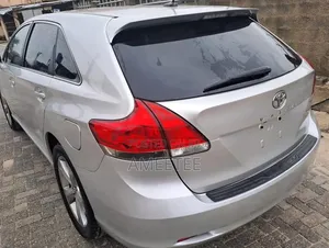 Toyota Venza 2010 Silver