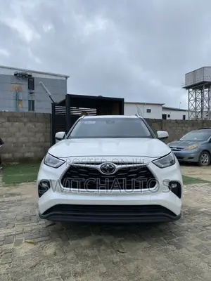 Toyota Highlander XLE FWD 2020 White