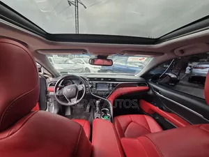 Toyota Camry 2018 Gray