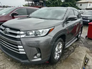 Toyota Highlander 2018 Gray