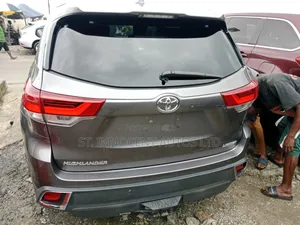 Toyota Highlander 2018 Gray