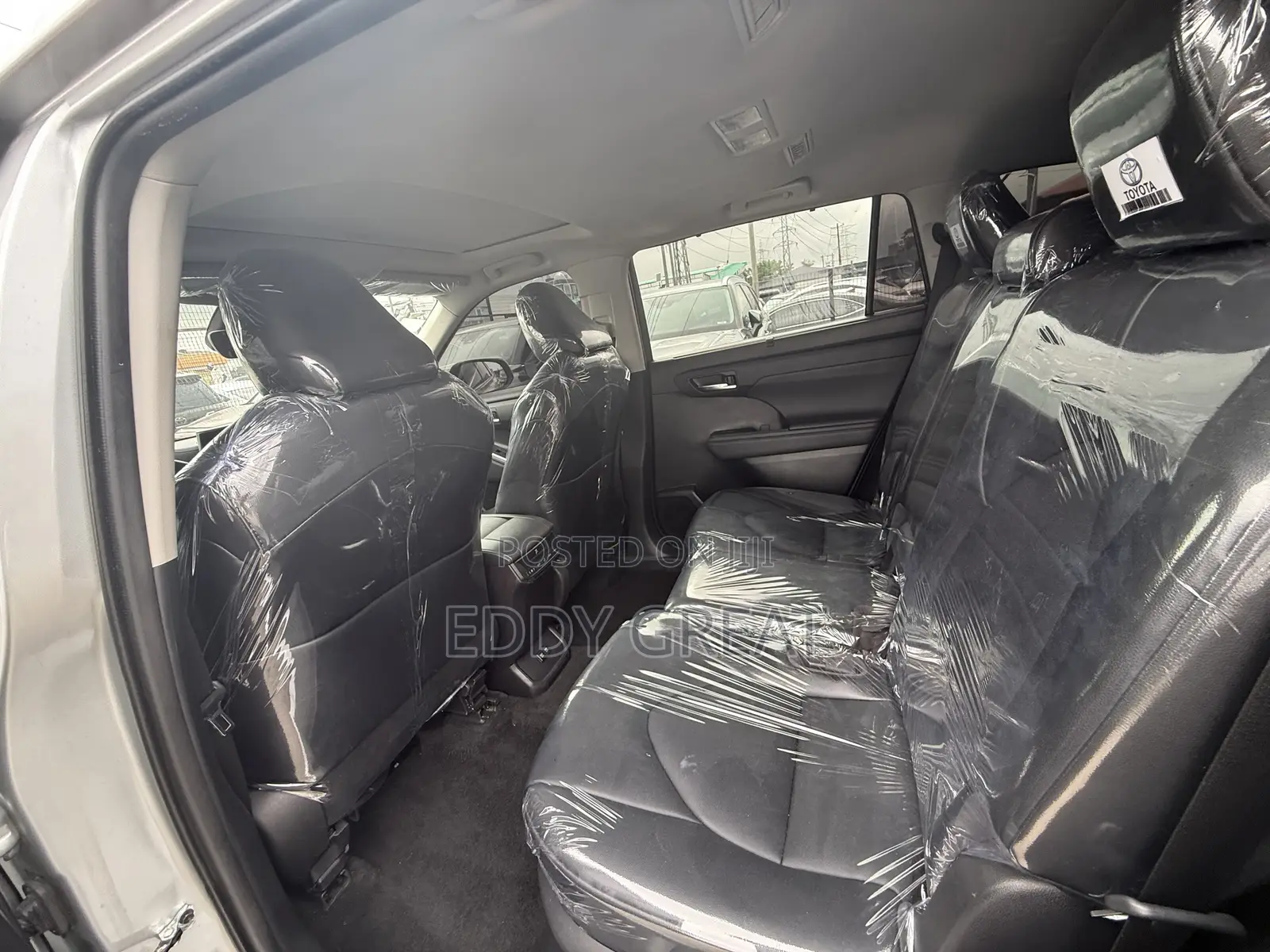 Toyota Highlander XLE 2021 Silver