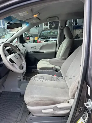 Toyota Sienna 2014 Gray