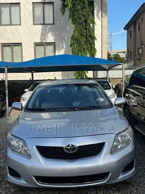 Toyota Corolla 2010 Silver