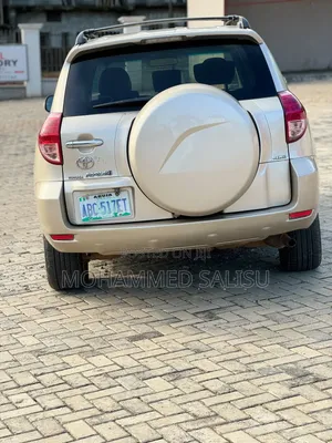 Toyota RAV4 2008 Gold