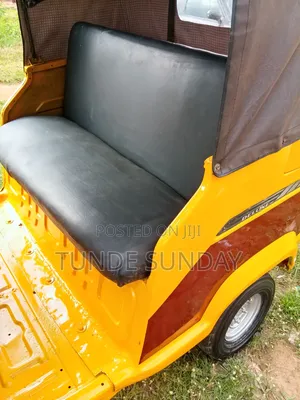 TVS King Deluxe Plus iTouch Start 2024 Yellow