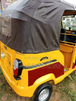 TVS King Deluxe Plus iTouch Start 2024 Yellow