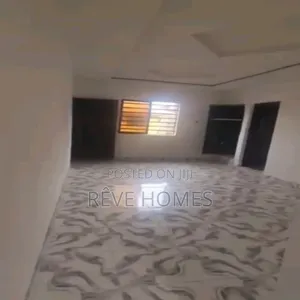 2bdrm Block of Flats in Shomolu / Shomolu for rent