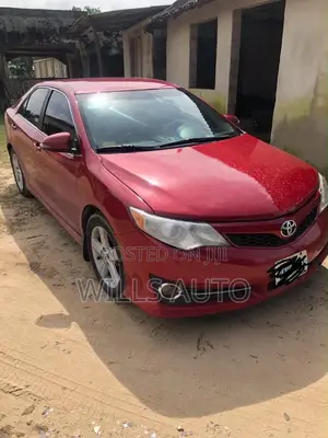 Toyota Camry 2013 Red