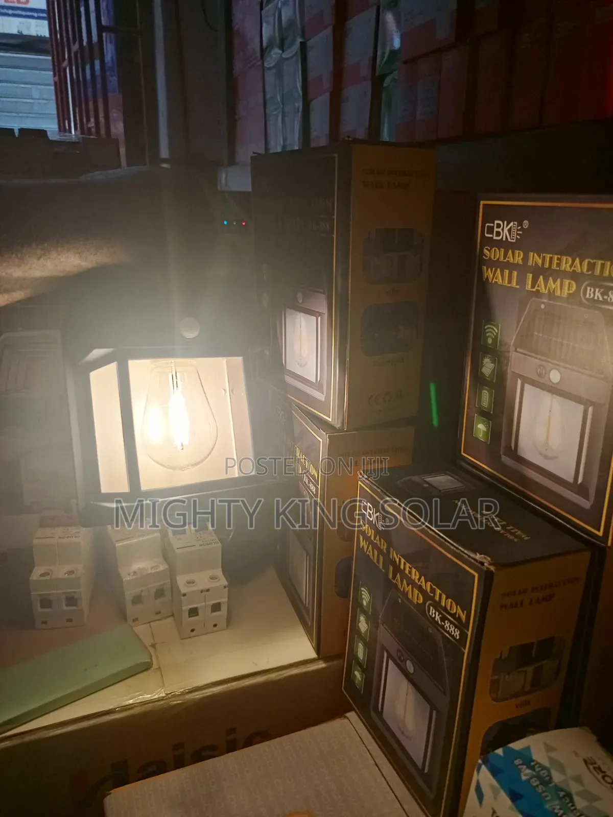 Solar Interaction Wall Lamp