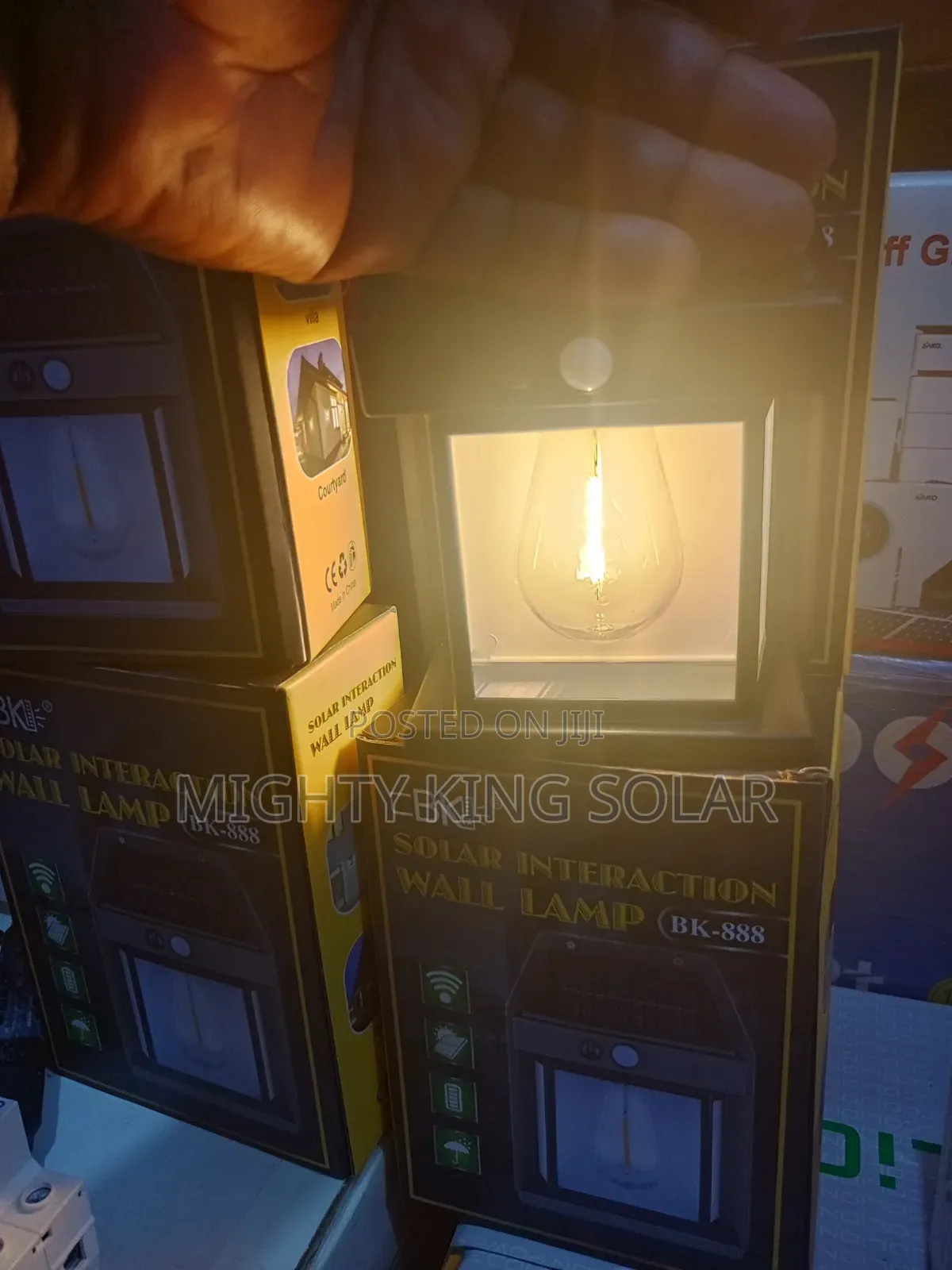 Solar Interaction Wall Lamp