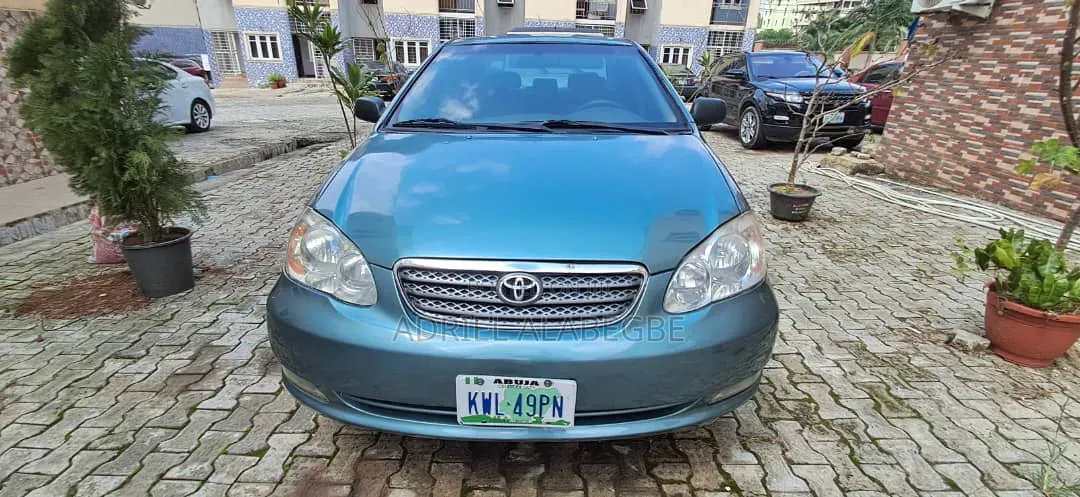 Toyota Corolla 2005 Green