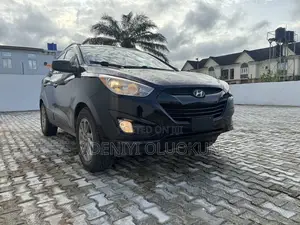 Hyundai Tucson GLS AWD 2012 Black