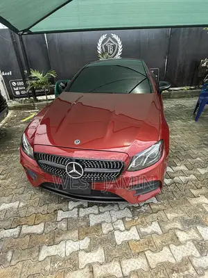 Mercedes-Benz E400 2018 Red
