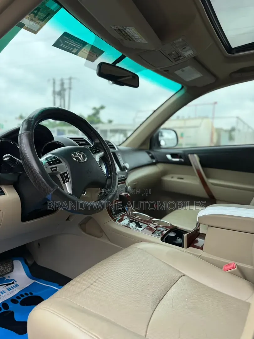Toyota Highlander 2012 White
