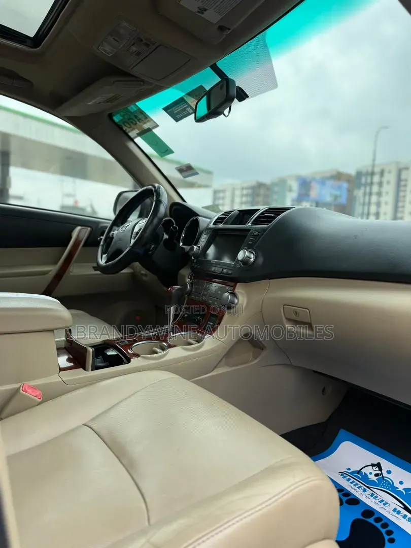 Toyota Highlander 2012 White