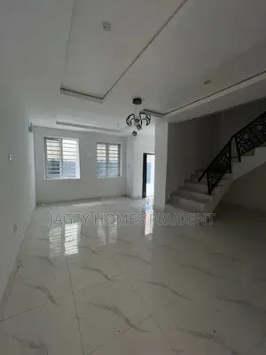 3bdrm Apartment in Rstone Estate, Ado / Ajah for rent
