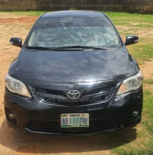 Toyota Corolla 2010 Black