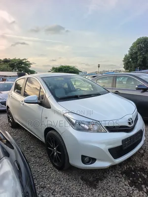 Toyota Yaris 2013 White