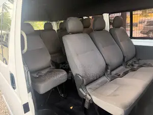 Toyota HiAce 2013 White
