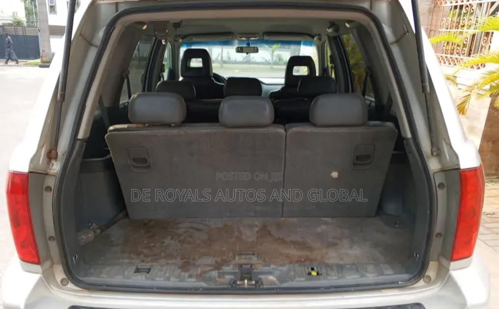Honda Pilot 2004 Silver