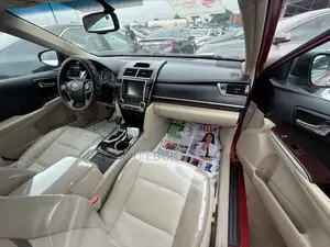 Toyota Camry XLE V6 4dr Sedan (3.5L 6cyl 6A) 2013 Red