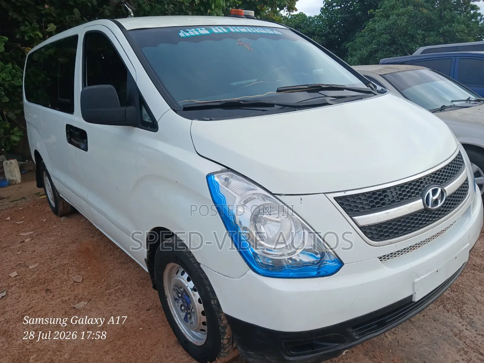 Hyundai H1 2009 White