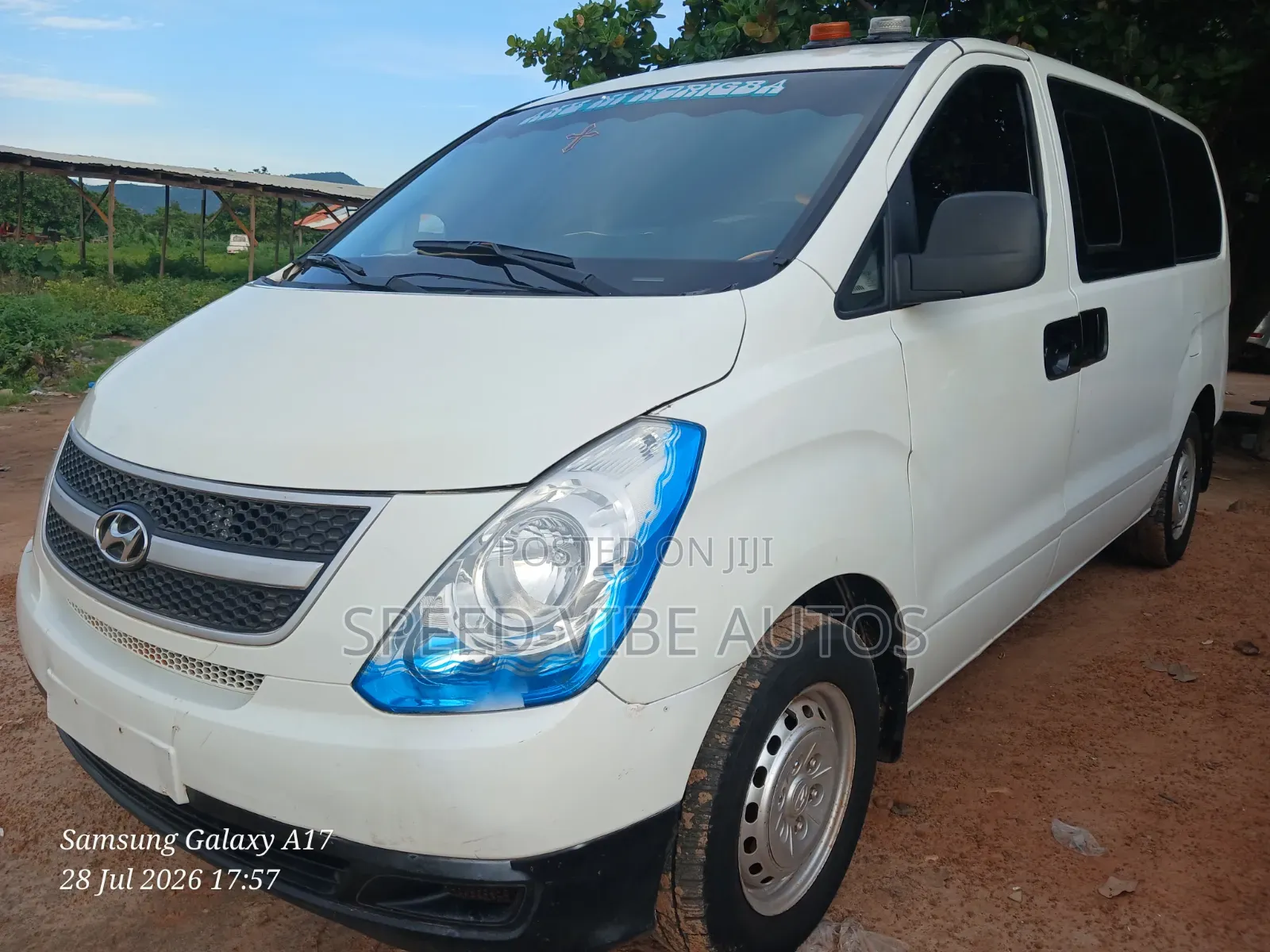 Hyundai H1 2009 White