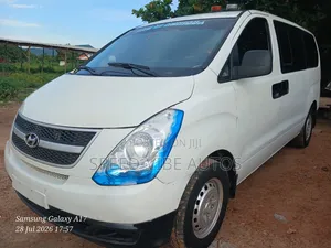 Hyundai H1 2009 White