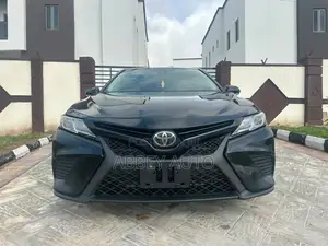 Toyota Camry SE FWD 2020 Black