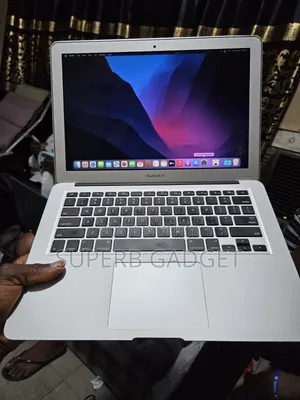 Laptop Apple MacBook Air 2017 8GB Intel Core i5 SSD 256GB