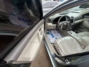 Toyota Camry LE 4dr Sedan (2.5L 4cyl 6A) 2011 Blue