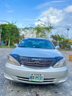 Toyota Camry LE 4dr Sedan (2.4L 4cyl 4A) 2004 Silver