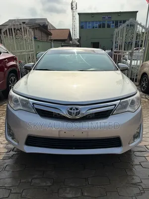 Toyota Camry 2012 Silver