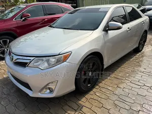 Toyota Camry 2012 Silver