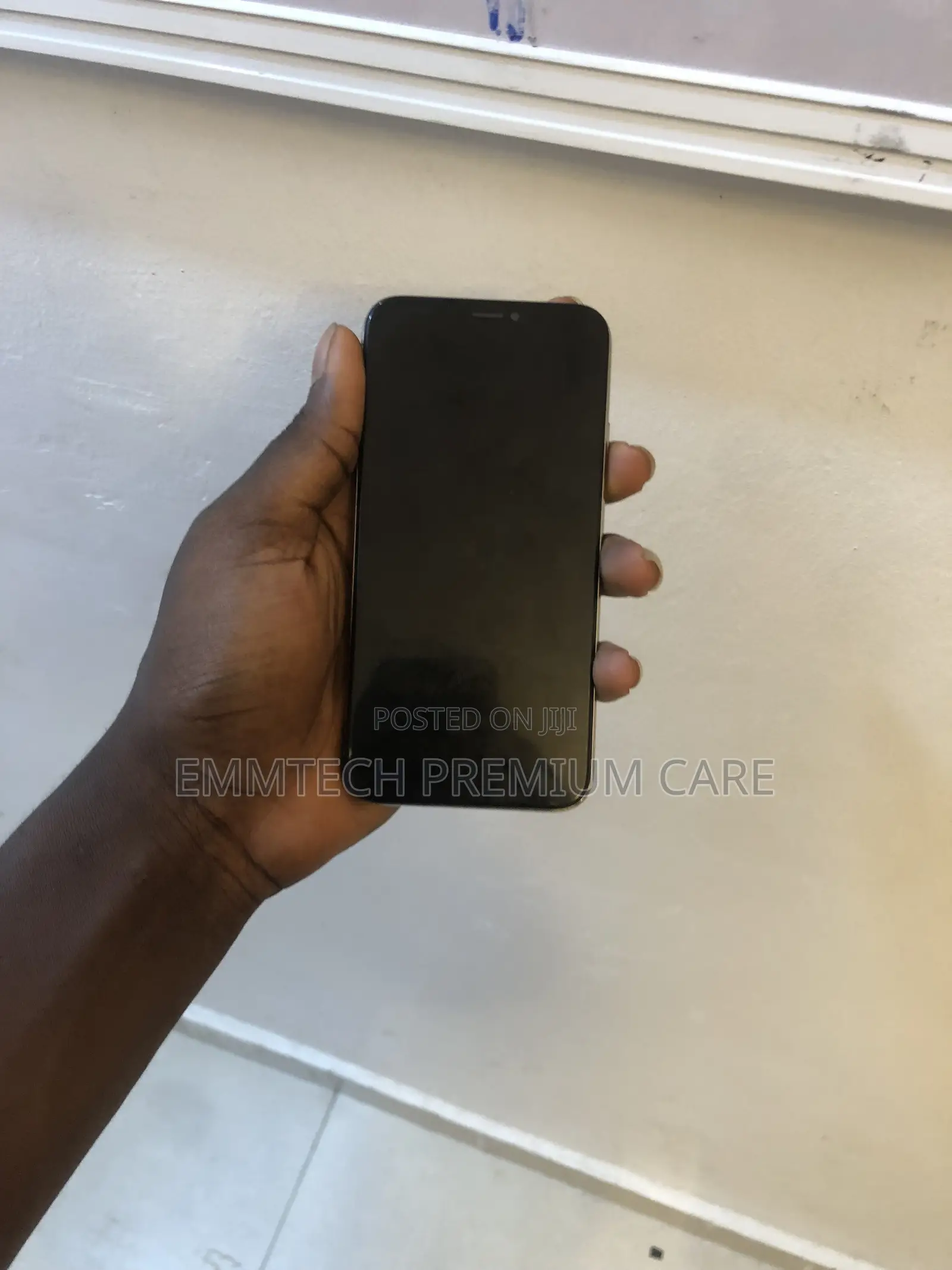 Apple iPhone X 64 GB White