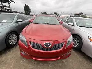 Toyota Camry SE 4dr Sedan (2.5L 4cyl 6A) 2011 Red