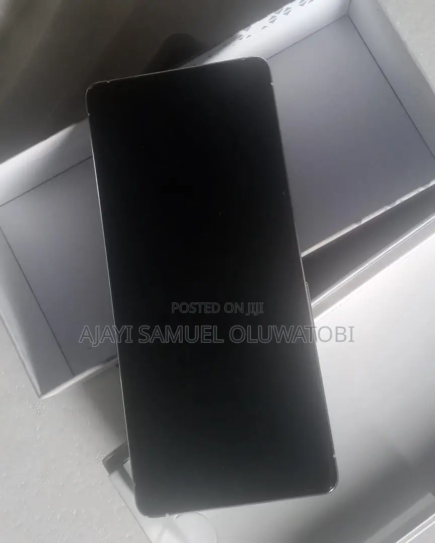 Tecno Camon 40 Pro 5G 256 GB Gray