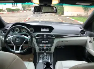 Mercedes-Benz C300 2014 Gray