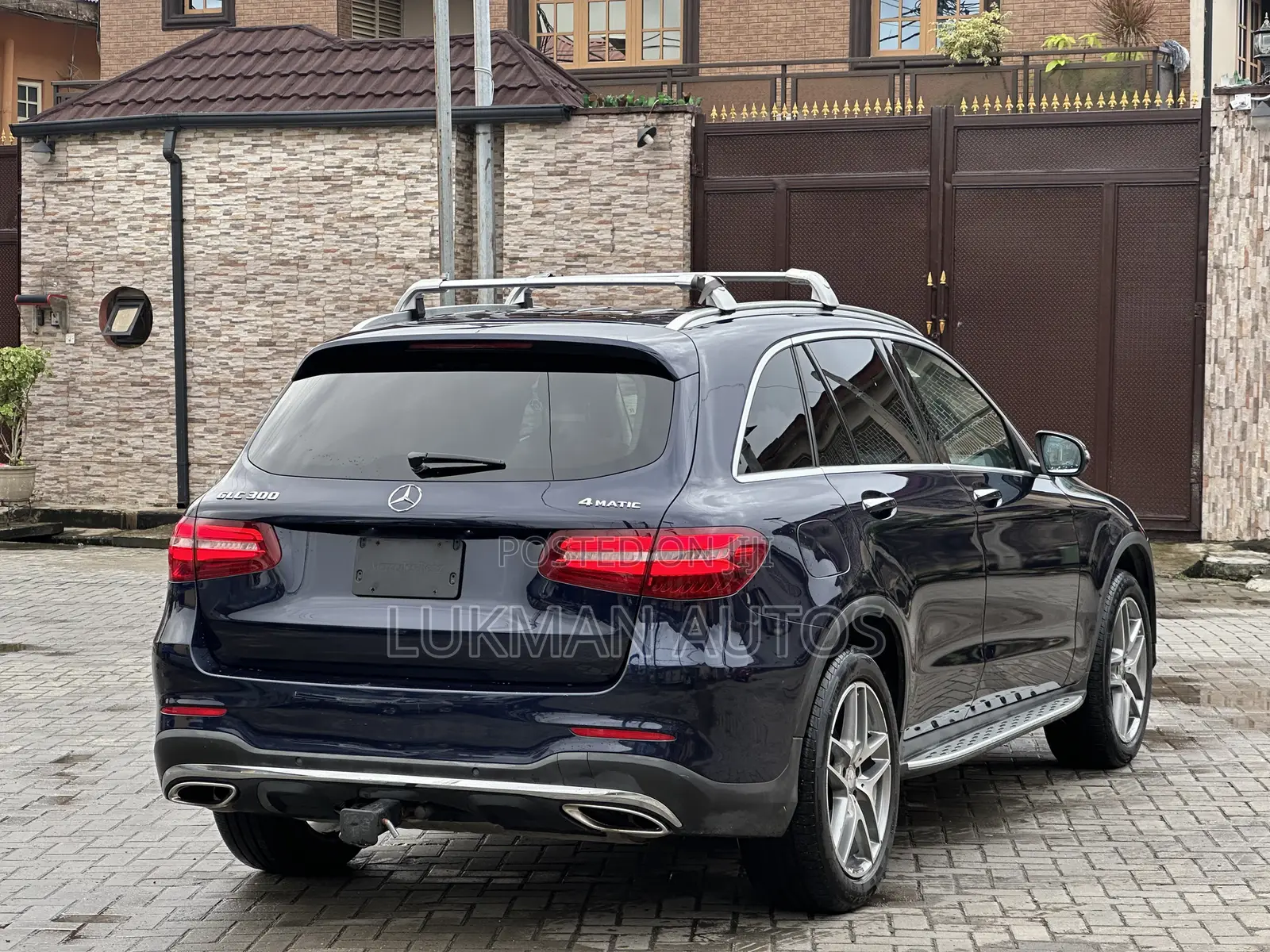Mercedes-Benz GLC-Class 2016 Blue