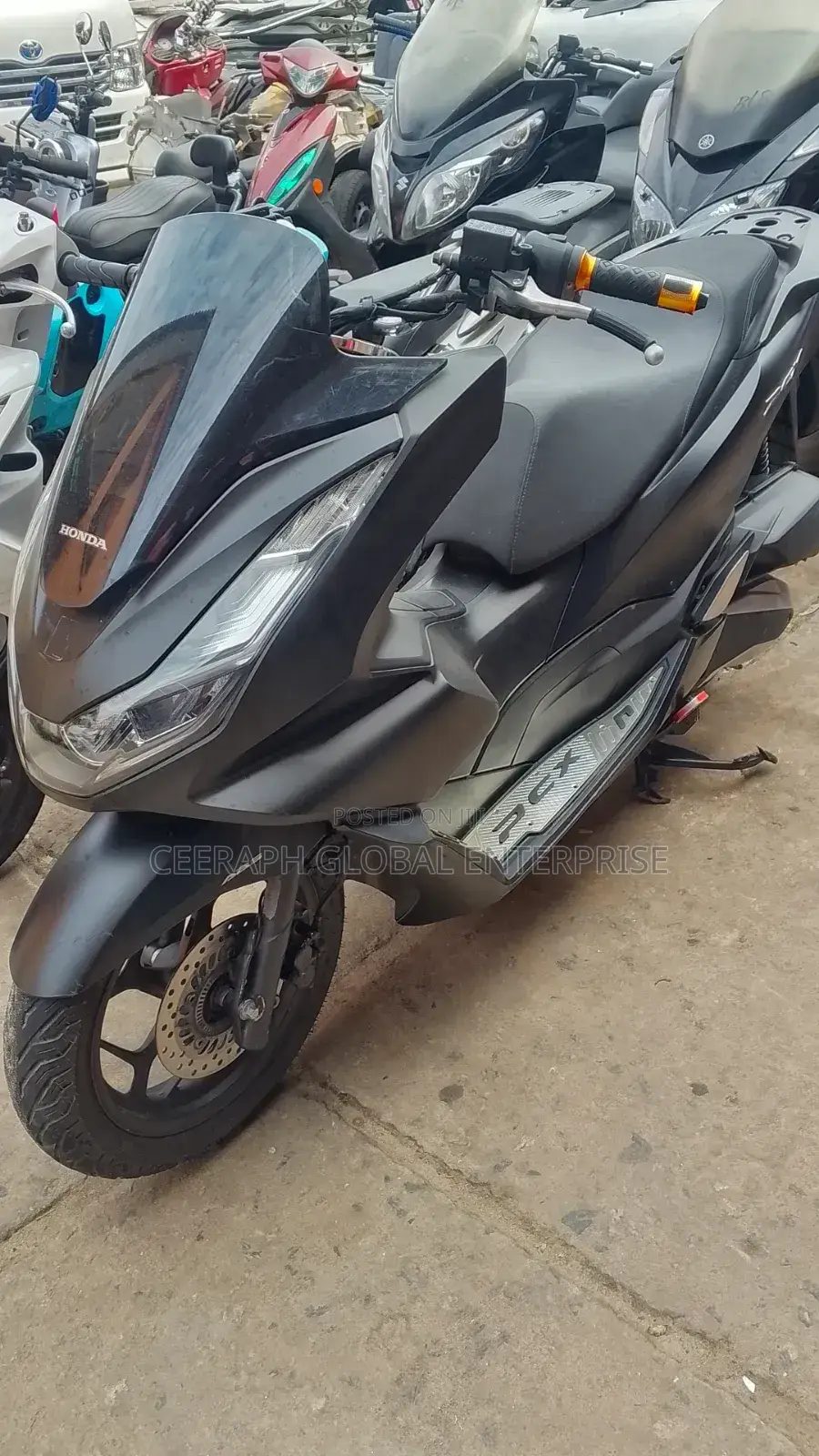 Honda 2022 Black