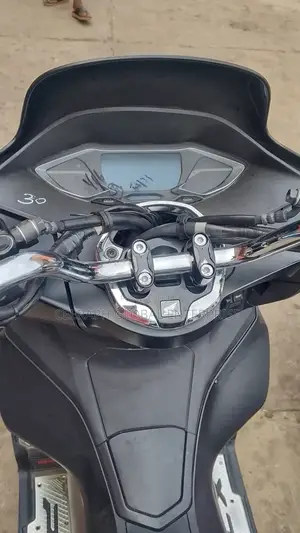 Honda 2022 Black